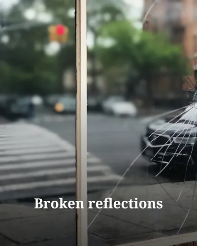 Cover image for Broken reflections