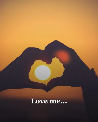 Cover image for Love me...